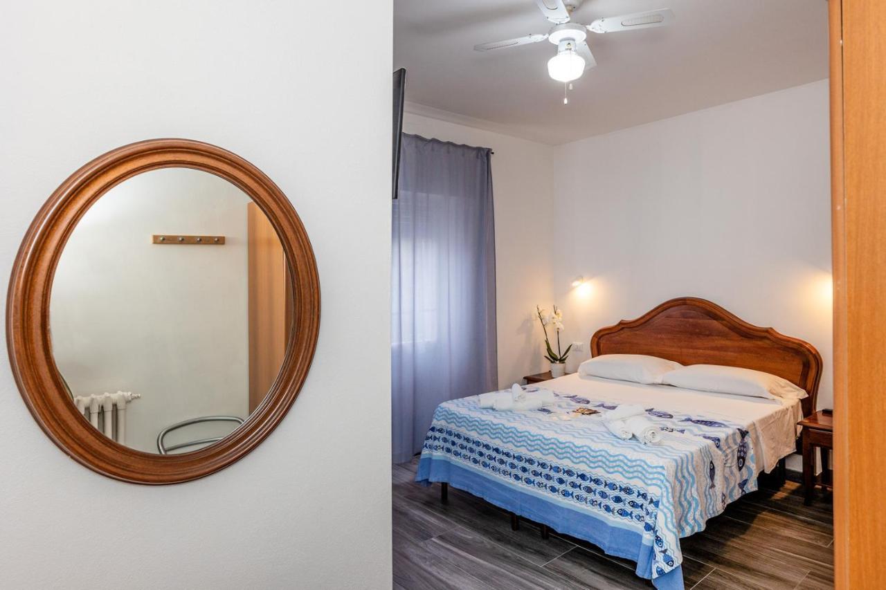 Albergo Oasi Finale Ligure Exterior photo