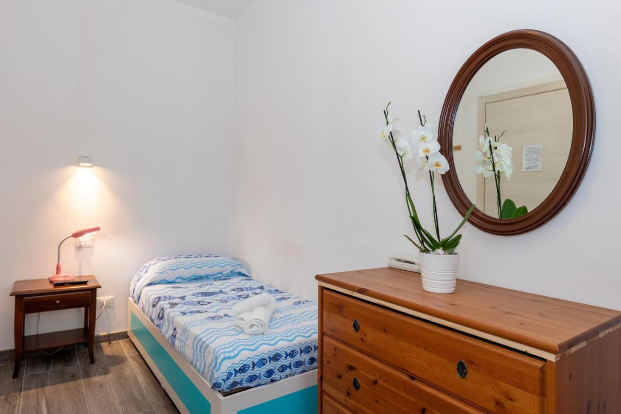Albergo Oasi Finale Ligure Exterior photo