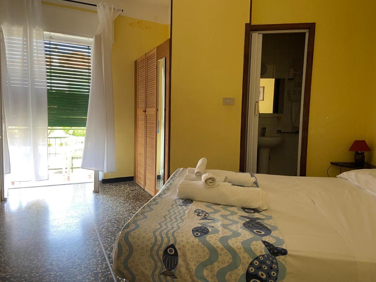 Albergo Oasi Finale Ligure Exterior photo